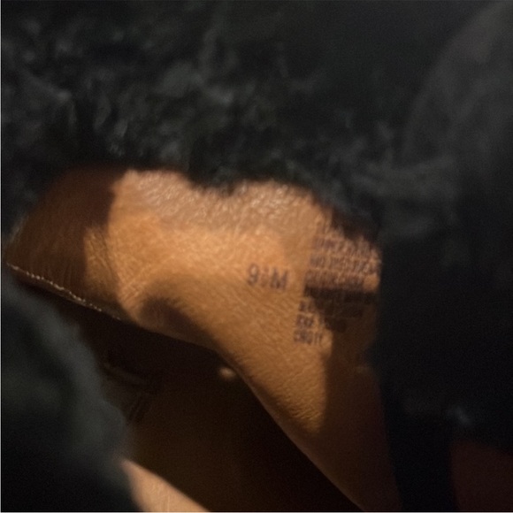 EUC: $189 SOFFT Suede Shearling-Lined Boots, Size 9.5 - Picture 10 of 11